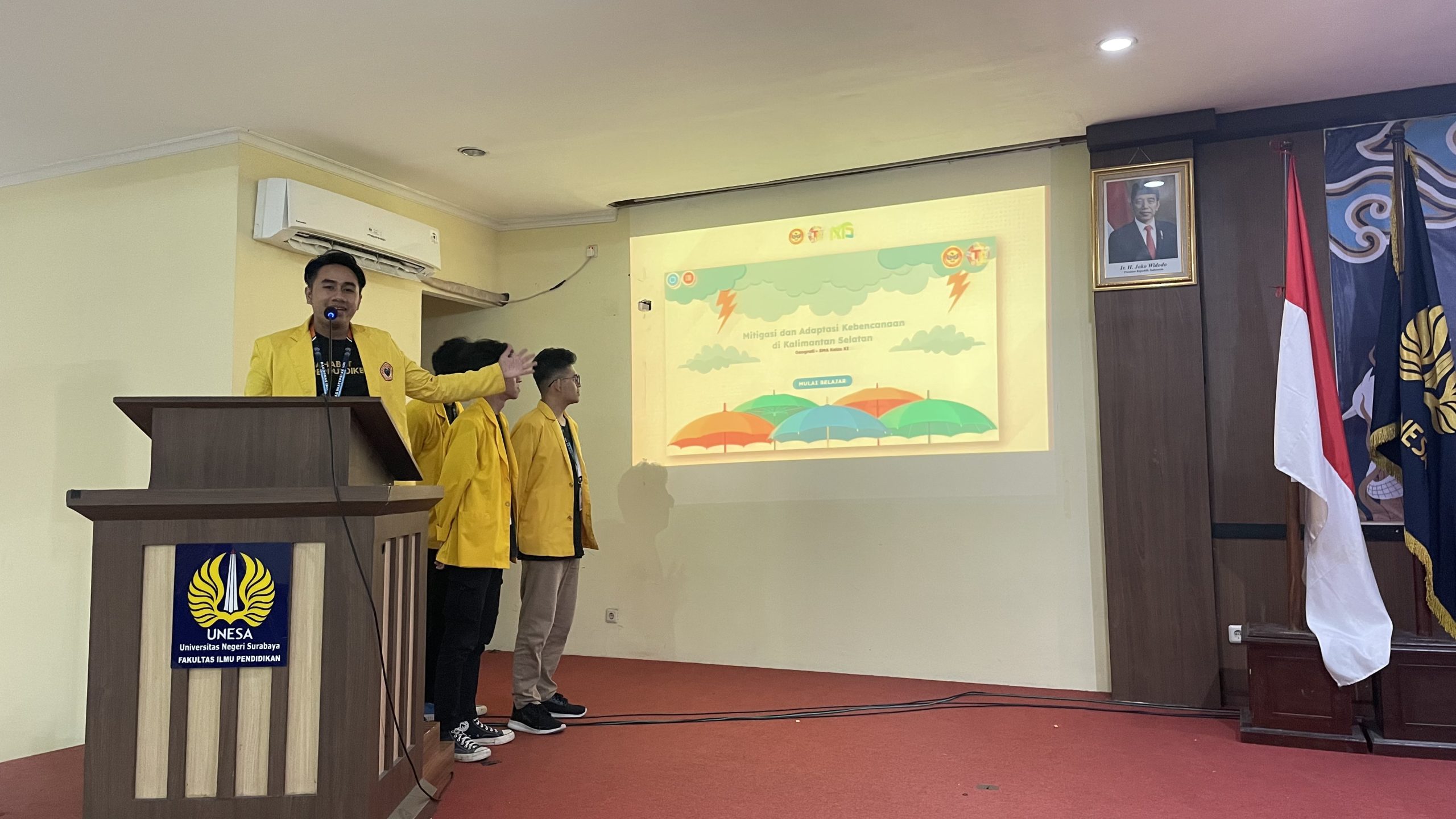 Presentasi Media Pembelajaran di UNESA